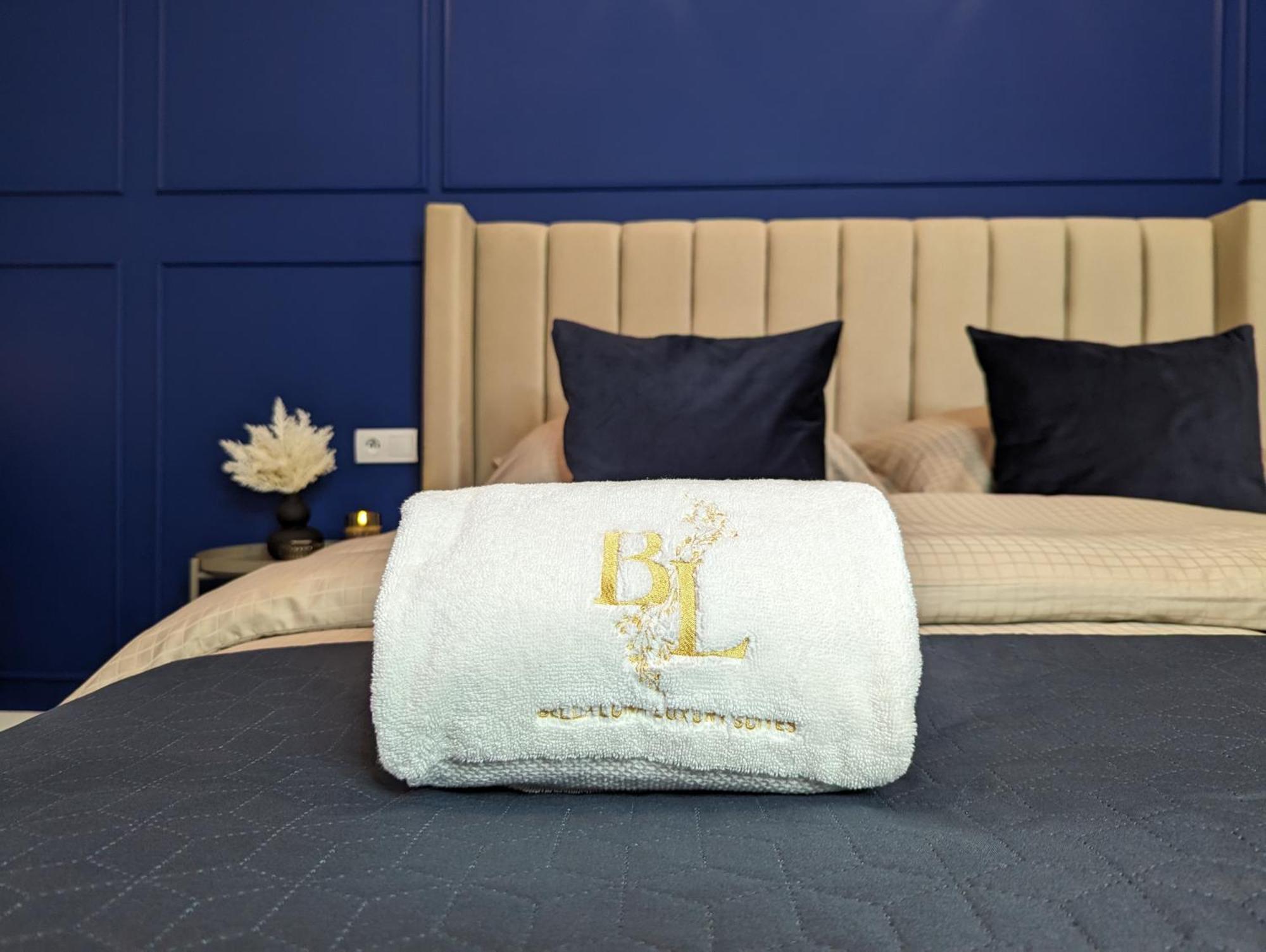 Bella Luna Luxury Suites - Chic Residence In Historic Square وارسو المظهر الخارجي الصورة